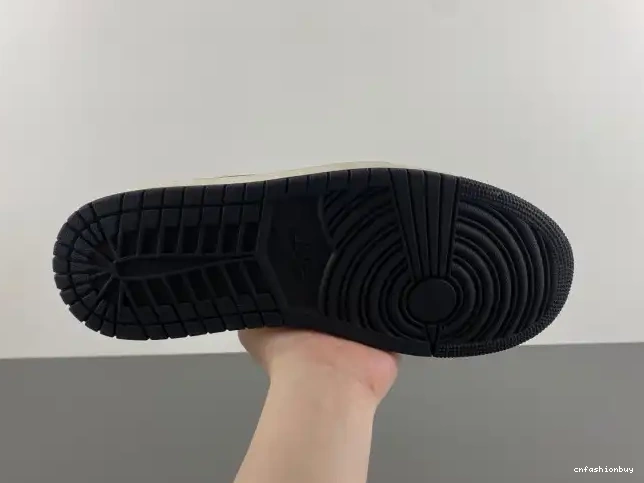 Jordan Low CZ0790-102 1 Mocha Air OG 0703